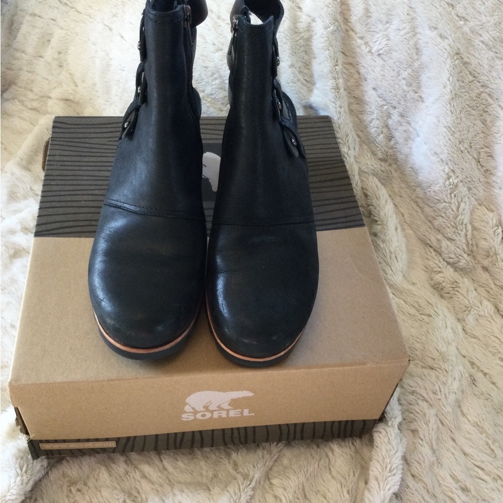 Sorel boots - Picture 7 of 7